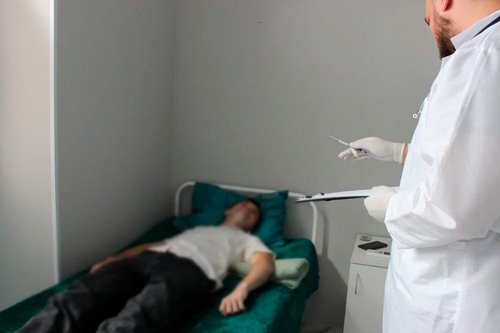 Пациент лежит в стационаре