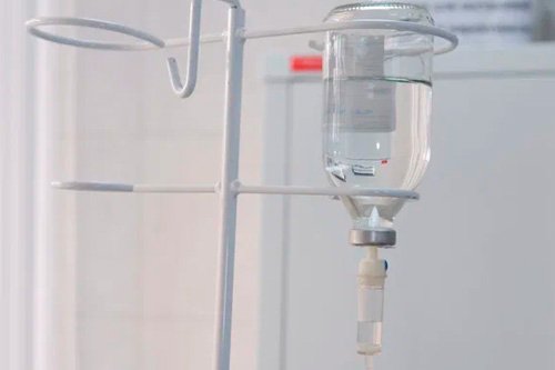Система для внутривенного введения препаратов по назначению врача